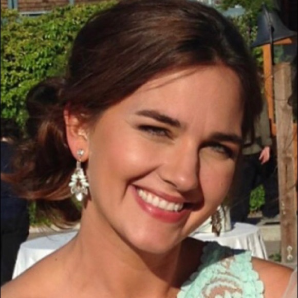 Angela’s Closet 💗 - Picture 1 of 3